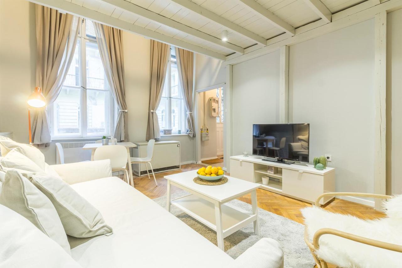 King93 In Budapest. Apartament